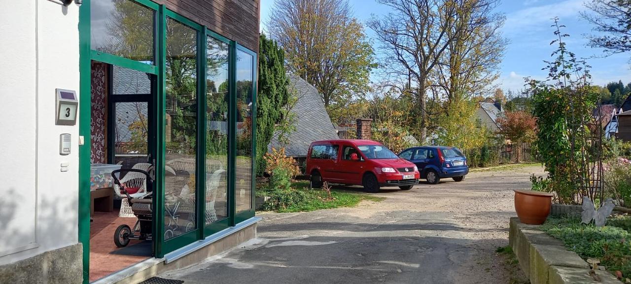 Familienfreundliche Ferienwohnung Erzgebirge Schneeberg  Extérieur photo