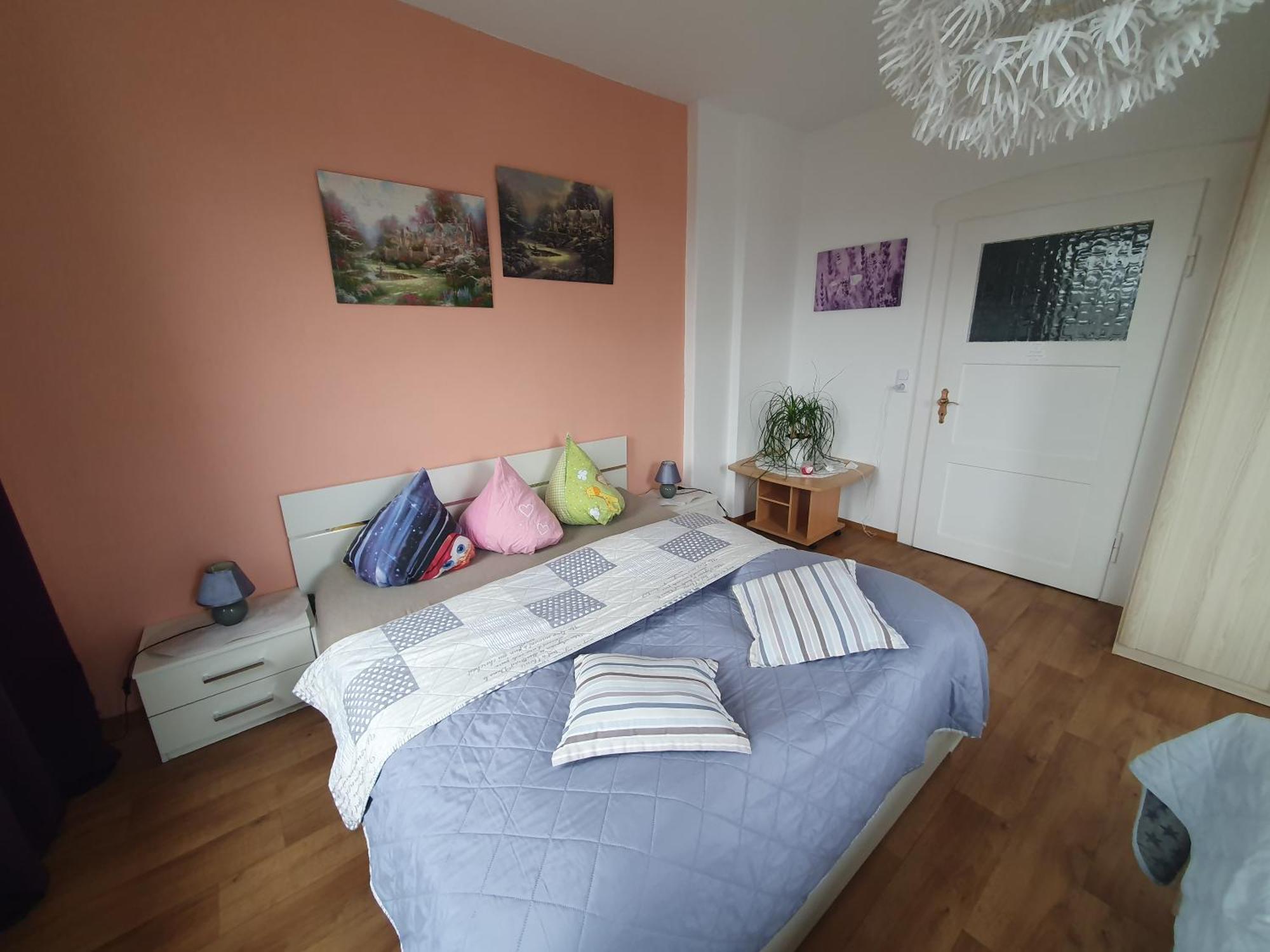 Familienfreundliche Ferienwohnung Erzgebirge Schneeberg  Extérieur photo
